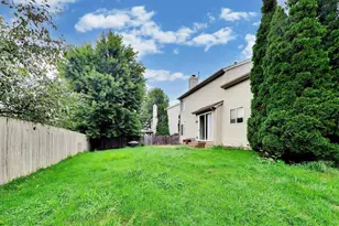 2123 Skylane Dr, Naperville, IL 60564 - Photo 23