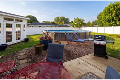 2705 Debo Drive, Peru, IL 61354 - Photo 27