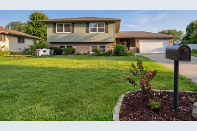 2705 Debo Drive, Peru, IL 61354 - Photo 1