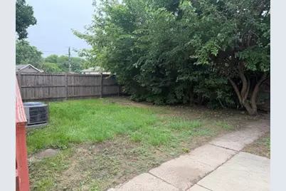 2918 W Farragut Avenue, Chicago, IL 60625 - Photo 3