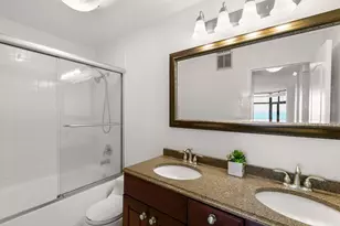 1920 N Clark St, Chicago, IL 60614 - Photo 9