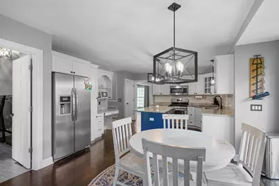 2404 Bainbridge Boulevard, West Chicago, IL 60185 - Photo 11