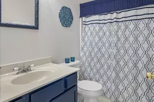 406 Arboretum Dr, Lombard, IL 60148 - Photo 9