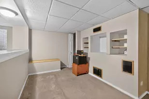 319 Windsor Ct, South Elgin, IL 60177 - Photo 21