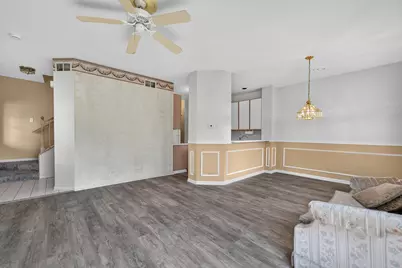 319 Windsor Court #B, South Elgin, IL 60177 - Photo 5