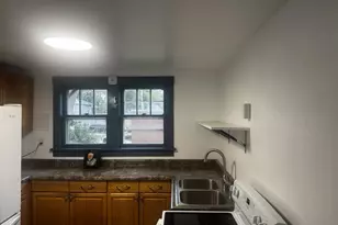 105 University St, Harvard, IL 60033 - Photo 7