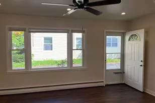 209 W Maple Ave, Mundelein, IL 60060 - Photo 5