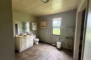 105 W Lincoln Ave, Arlington, IL 61312 - Photo 13
