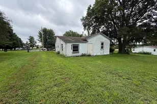 105 W Lincoln Ave, Arlington, IL 61312 - Photo 23