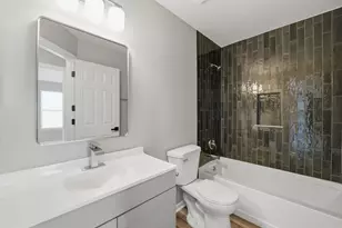 34308 N Goldenrod Rd, Round Lake, IL 60073 - Photo 17
