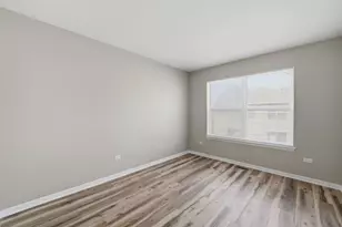 34308 N Goldenrod Rd, Round Lake, IL 60073 - Photo 15