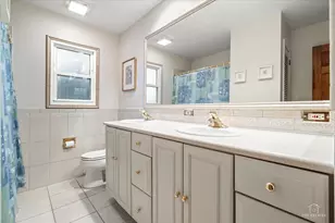 1340 E Rosita Dr, Palatine, IL 60074 - Photo 15