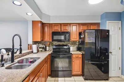 418 Lakeview Circle, Bolingbrook, IL 60440 - Photo 7
