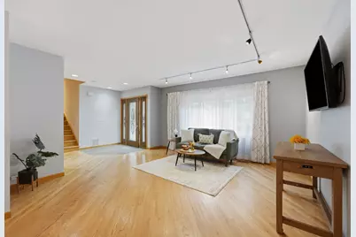 165 Abbeywood Circle, Streamwood, IL 60107 - Photo 5