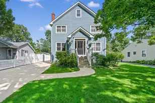 217 S Summit St, Wheaton, IL 60187 - Photo 1