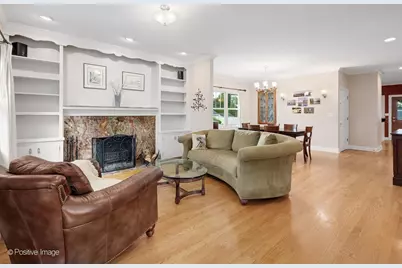217 S Summit Street, Wheaton, IL 60187 - Photo 5
