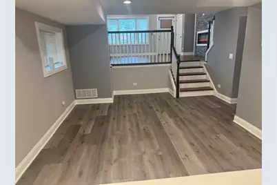 10042 S Princeton Avenue, Chicago, IL 60628 - Photo 15
