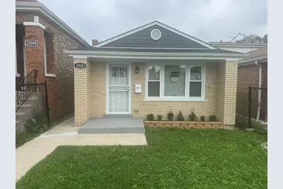 10042 S Princeton Avenue, Chicago, IL 60628 - Photo 1