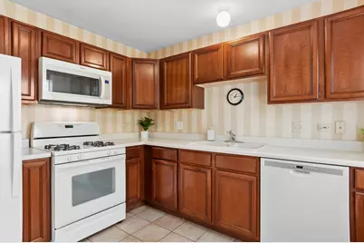 2911 Bartlett Court #104, Naperville, IL 60564 - Photo 7