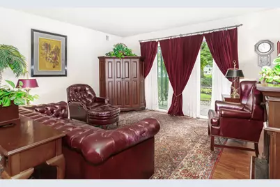 6106 Knoll Valley Drive #102, Willowbrook, IL 60527 - Photo 3
