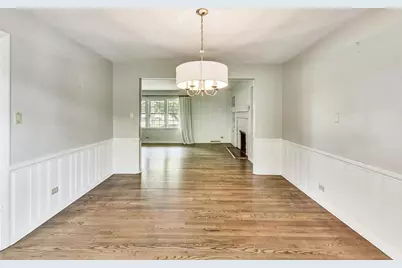 125 N Prospect Avenue, Clarendon Hills, IL 60514 - Photo 17