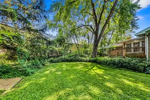 125 N Prospect Ave, Clarendon Hills, IL 60514 - Photo 35