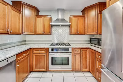 125 N Prospect Avenue, Clarendon Hills, IL 60514 - Photo 19