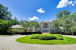 148 N Ahwahnee Rd, Lake Forest, IL 60045 - Photo 1