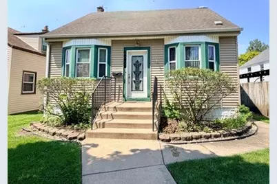 10806 S Whipple Street, Chicago, IL 60655 - Photo 1