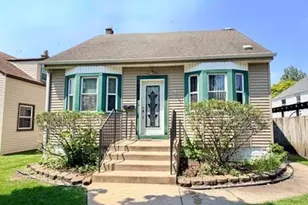 10806 S Whipple St, Chicago, IL 60655 - Photo 1