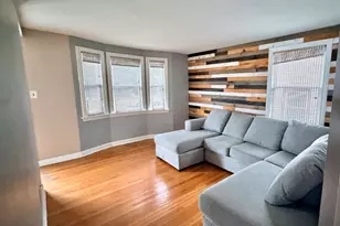 10806 S Whipple St, Chicago, IL 60655 - Photo 3