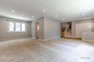 45 Monterey Dr, Vernon Hills, IL 60061 - Photo 15