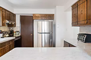9645 Ridgeland Ave, Oak Lawn, IL 60453 - Photo 7