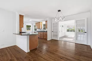5022 Fargo Ave, Skokie, IL 60077 - Photo 9