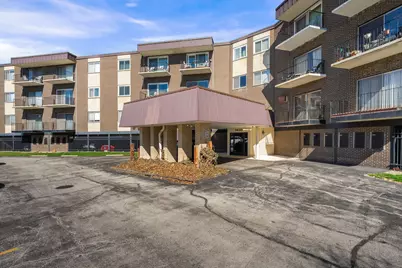 9820 S Pulaski Road #315, Oak Lawn, IL 60453 - Photo 1