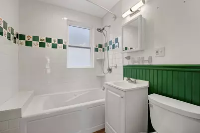 2419 W Berenice Avenue, Chicago, IL 60618 - Photo 19