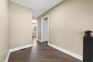 5024 S Lockwood Ave, Chicago, IL 60638 - Photo 17