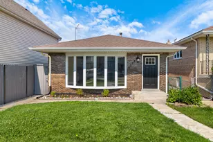5024 S Lockwood Ave, Chicago, IL 60638 - Photo 1