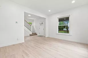 387 S Evergreen Ave, Kankakee, IL 60901 - Photo 5