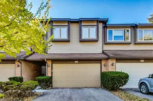 1002 Arbor Ct, Mount Prospect, IL 60056 - Photo 1