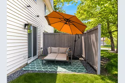 900 Ashley Court, Westmont, IL 60559 - Photo 27