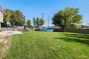 1114 Edgerton Dr, Joliet, IL 60435 - Photo 17