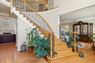 391 Lake Run Ln, North Aurora, IL 60542 - Photo 3