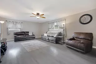 1406 Glen Hill Dr, Glendale Heights, IL 60139 - Photo 3