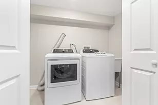 1653 W 92nd St, Chicago, IL 60620 - Photo 21