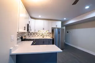 7948 S Evans Ave, Chicago, IL 60619 - Photo 7