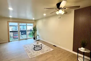 328 Ottawa Dr, Bolingbrook, IL 60440 - Photo 3