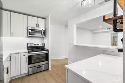 [Address not provided], Lisle, IL 60532 - Photo 19