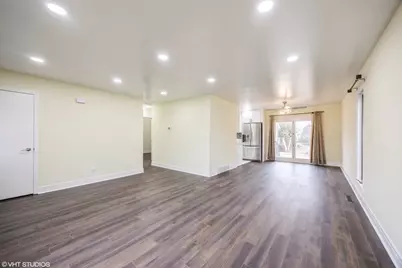 760 Pleasant Street, Woodstock, IL 60098 - Photo 3