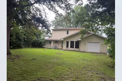 285 E Montrose Avenue, Wood Dale, IL 60191 - Photo 3